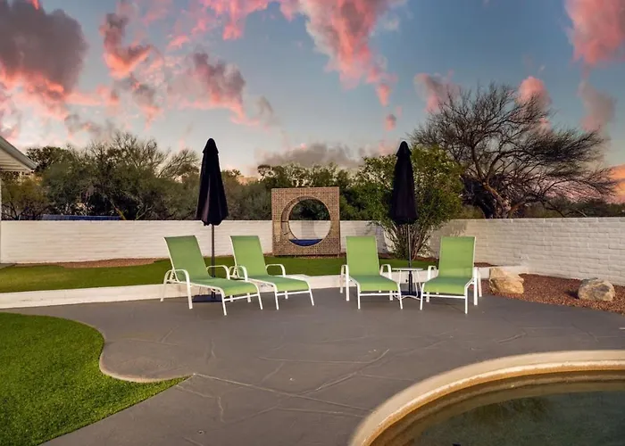 Estate, And Guesthouse, 2 Pools, 7 Bedroom 5 Ba