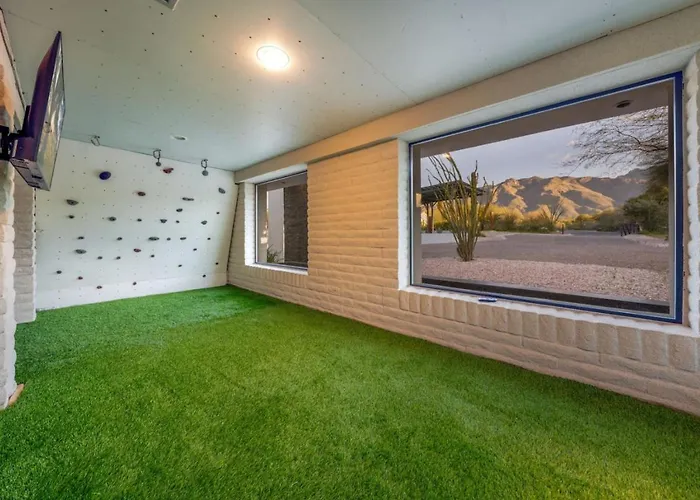 Estate, And Guesthouse, 2 Pools, 7 Bedroom 5 Ba Tucson