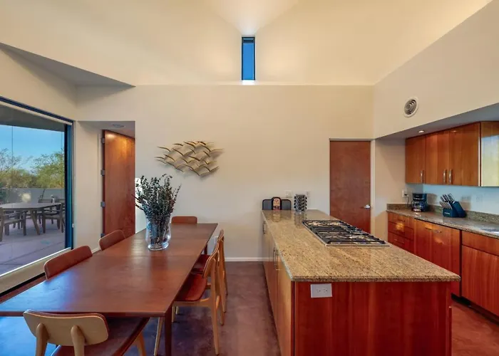 Holiday home Estate, And Guesthouse, 2 Pools, 7 Bedroom 5 Ba Tucson