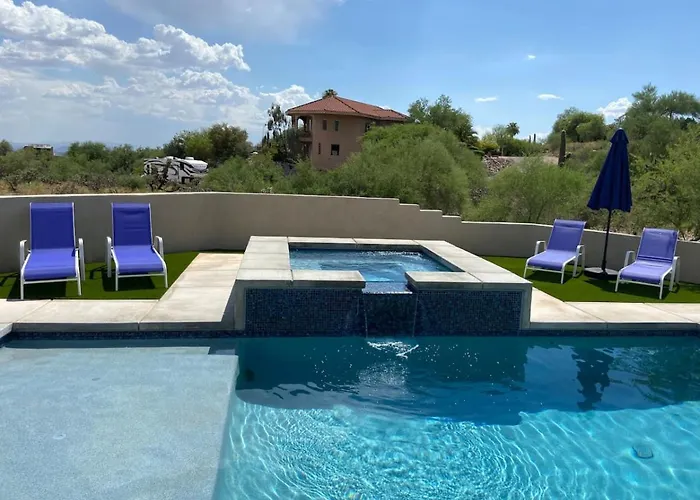 Estate, And Guesthouse, 2 Pools, 7 Bedroom 5 Ba Holiday home Tucson